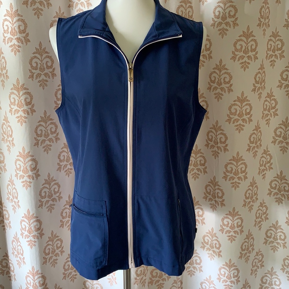 Chico’s sporty blue zip up vest M